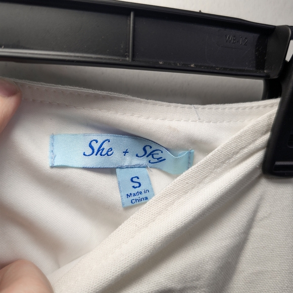 White Ruffle Mini Skirt – Size Small - Picture 4 of 4